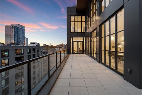 Tiny photo for 900 W Washington Boulevard #PHW, Chicago, IL 60607 (MLS # 12569759)