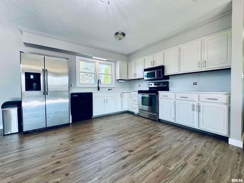 Tiny photo for 708 TOWER Road, Clinton, IA 52732 (MLS # QC4269087)