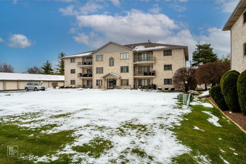 Tiny photo for 6640 183rd Street #3B, Tinley Park, IL 60477 (MLS # 12556318)