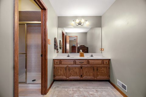 Tiny photo for 16200 Kingsport Road, Orland Park, IL 60467 (MLS # 12643449)