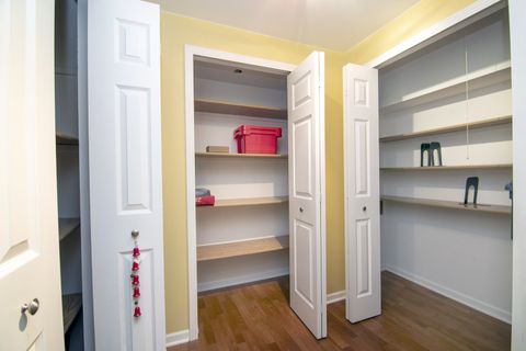 Tiny photo for 16200 Kingsport Road, Orland Park, IL 60467 (MLS # 12643449)