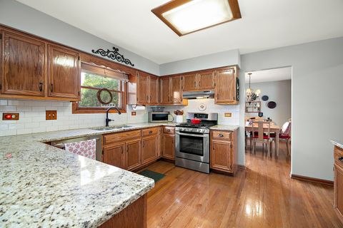 Tiny photo for 16200 Kingsport Road, Orland Park, IL 60467 (MLS # 12643449)