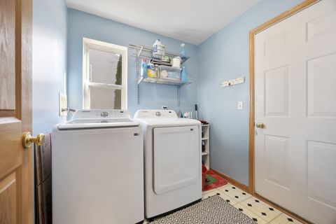 Tiny photo for 10558 Yellowstone Drive, Huntley, IL 60142 (MLS # 12578314)