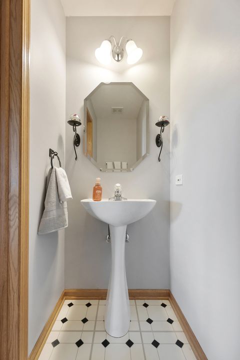 Tiny photo for 10558 Yellowstone Drive, Huntley, IL 60142 (MLS # 12578314)