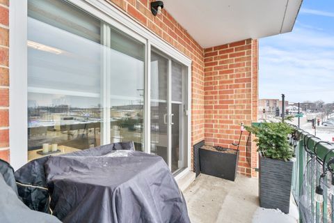 Tiny photo for 545 S River Road #307, Des Plaines, IL 60016 (MLS # 12559913)