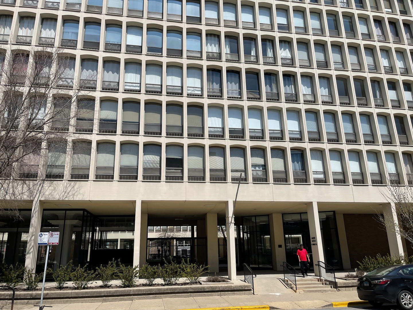 1450 E 55th Place 917S