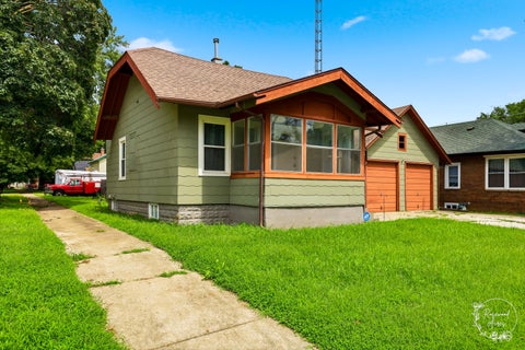 Photo of 595 W Bridge Street, Kankakee, IL 60901 (MLS # 12728927)