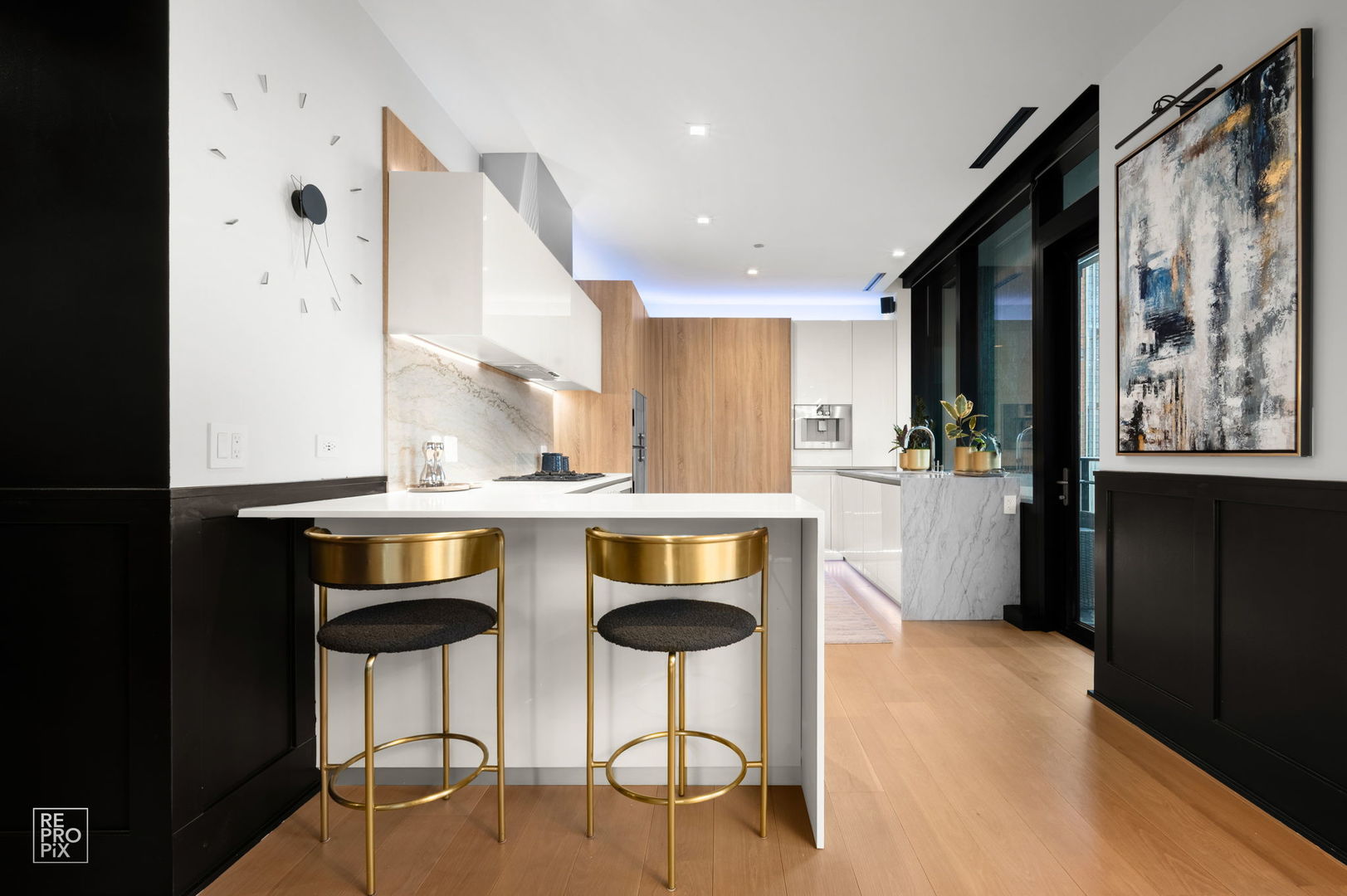 363 E Wacker Drive 2109