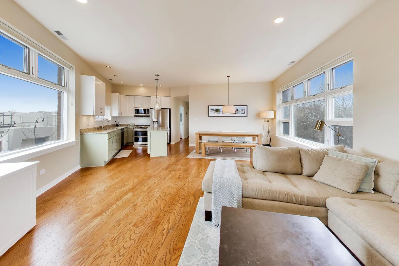 3741 N WOLCOTT Avenue 13