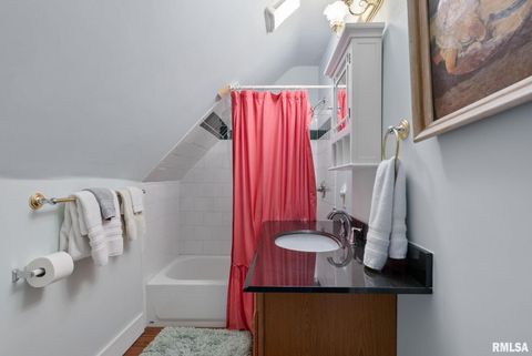 Tiny photo for 817 W 7TH Street, Davenport, IA 52802 (MLS # 12587066)