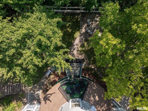 Tiny photo for 817 W 7TH Street, Davenport, IA 52802 (MLS # 12587066)