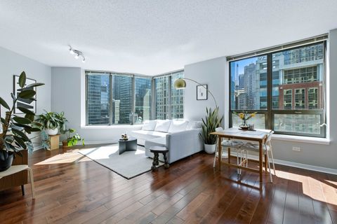 Tiny photo for 400 N La Salle Street #1705, Chicago, IL 60654 (MLS # 12498306)