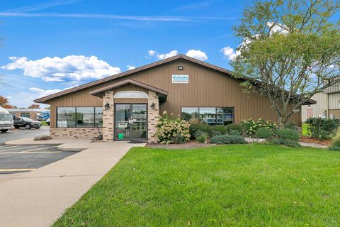 2035 S Eastwood Drive Woodstock IL 60098
