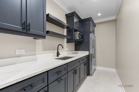 Tiny photo for 235 Plainfield Court, Vernon Hills, IL 60061 (MLS # 12585662)