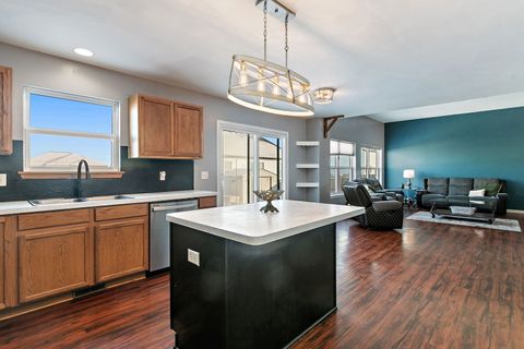 Tiny photo for 39 W Bluebell Avenue, Cortland, IL 60112 (MLS # 12528290)