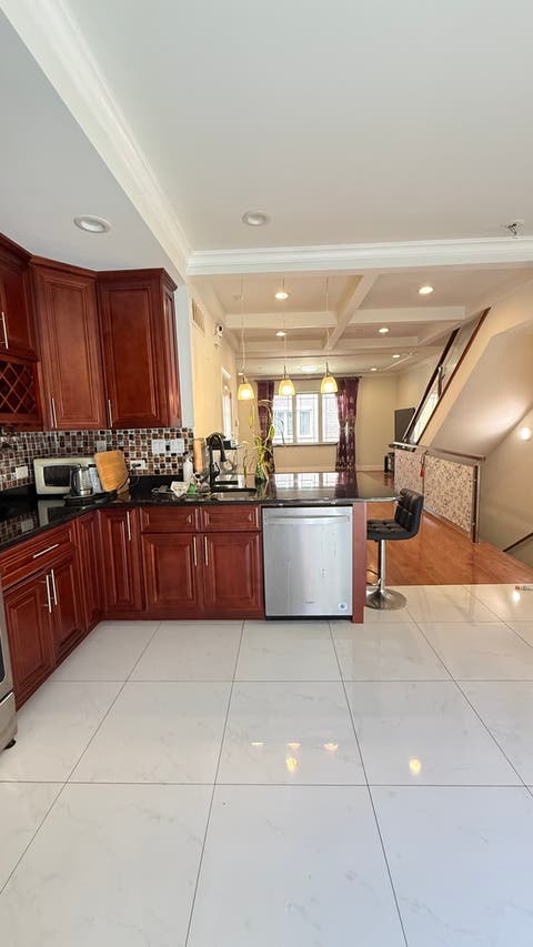 Tiny photo for 3521 S Parnell Avenue #C, Chicago, IL 60609 (MLS # 12647968)