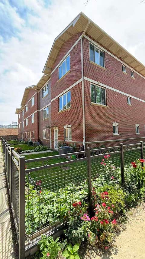 Tiny photo for 3521 S Parnell Avenue #C, Chicago, IL 60609 (MLS # 12647968)