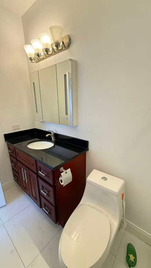 Tiny photo for 3521 S Parnell Avenue #C, Chicago, IL 60609 (MLS # 12647968)