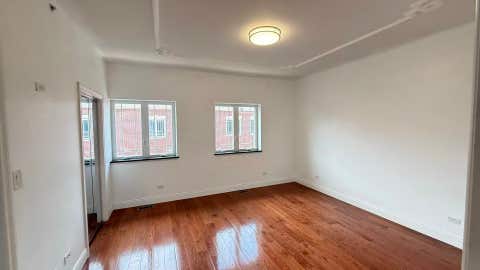 Tiny photo for 3521 S Parnell Avenue #C, Chicago, IL 60609 (MLS # 12647968)