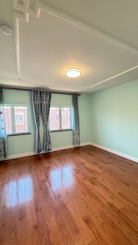 Tiny photo for 3521 S Parnell Avenue #C, Chicago, IL 60609 (MLS # 12647968)