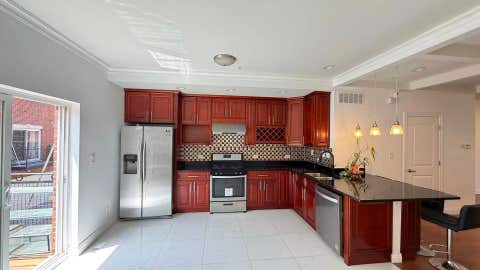 Tiny photo for 3521 S Parnell Avenue #C, Chicago, IL 60609 (MLS # 12647968)