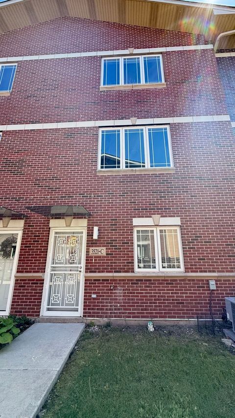 Photo of 3521 S Parnell Avenue #C, Chicago, IL 60609 (MLS # 12647968)