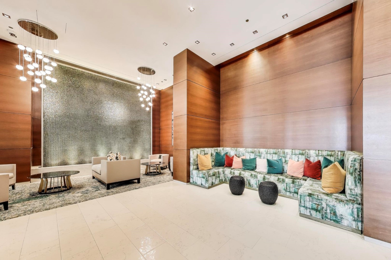 1211 S Prairie Avenue 3502