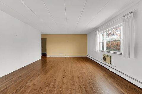 Tiny photo for 224 N Kenilworth Avenue #4D, Oak Park, IL 60302 (MLS # 12535932)