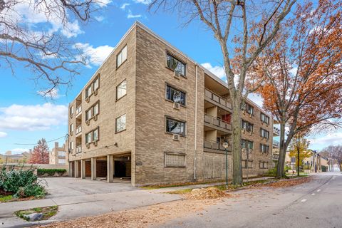 Tiny photo for 224 N Kenilworth Avenue #4D, Oak Park, IL 60302 (MLS # 12535932)
