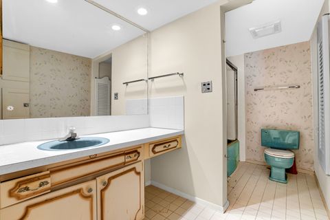 Tiny photo for 224 N Kenilworth Avenue #4D, Oak Park, IL 60302 (MLS # 12535932)