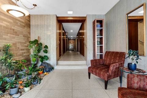 Tiny photo for 224 N Kenilworth Avenue #4D, Oak Park, IL 60302 (MLS # 12535932)