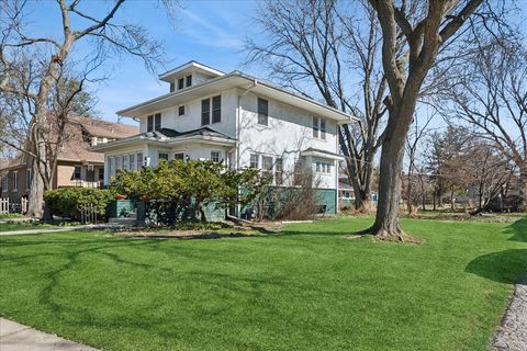 Tiny photo for 625 Arlington Avenue, Des Plaines, IL 60016 (MLS # 12589242)