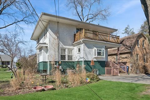 Tiny photo for 625 Arlington Avenue, Des Plaines, IL 60016 (MLS # 12589242)