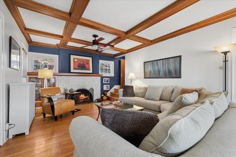 Tiny photo for 625 Arlington Avenue, Des Plaines, IL 60016 (MLS # 12589242)