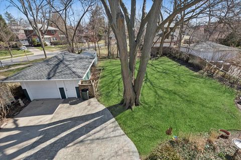 Tiny photo for 625 Arlington Avenue, Des Plaines, IL 60016 (MLS # 12589242)