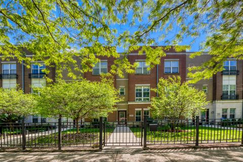Photo of 1219 W Grenshaw Street, Chicago, IL 60607 (MLS # 12639342)