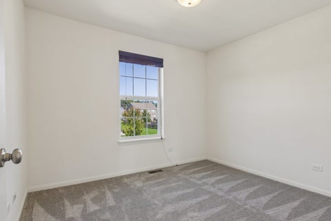 Tiny photo for 2009 Mayfair Drive, Island Lake, IL 60042 (MLS # 12766286)