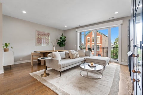 Tiny photo for 815 N PAULINA Street #2N, Chicago, IL 60622 (MLS # 12757386)
