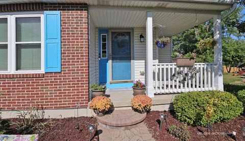 Tiny photo for 1916 Sunshine Court, Zion, IL 60099 (MLS # 12449143)