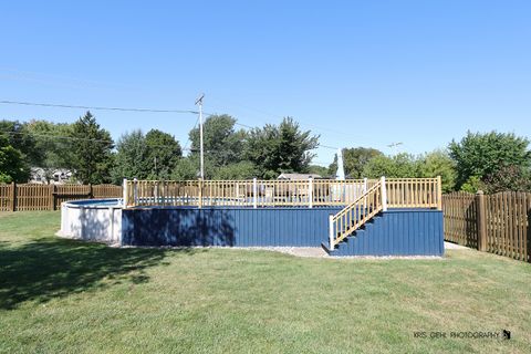 Tiny photo for 1916 Sunshine Court, Zion, IL 60099 (MLS # 12449143)