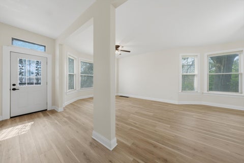 Tiny photo for 9232 S Essex Avenue, Chicago, IL 60617 (MLS # 12708777)