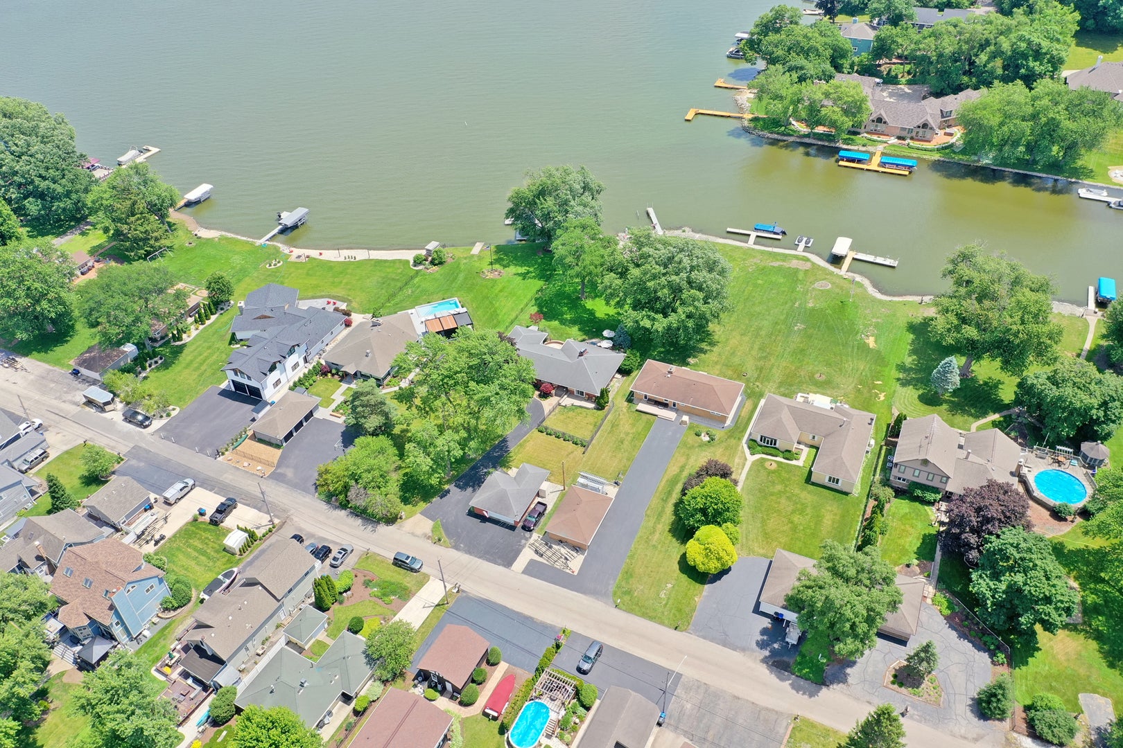 905 River Terrace Drive