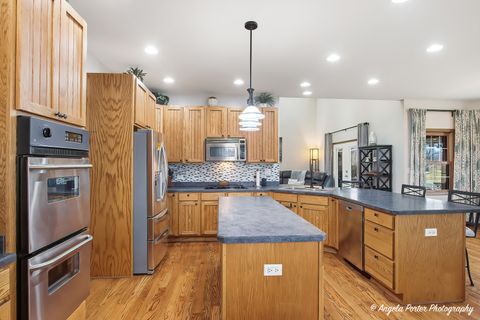 Tiny photo for 3920 Highview Drive, Crystal Lake, IL 60012 (MLS # 12581512)