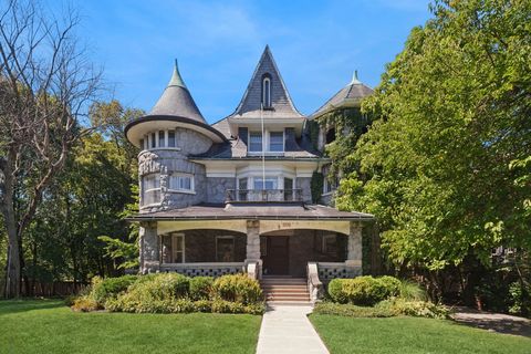 1232 Ridge Avenue Evanston IL 60202