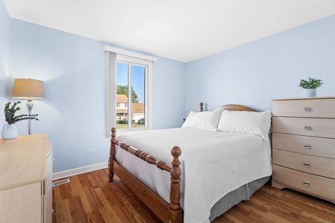 Tiny photo for 202 Parkwood Drive, Streamwood, IL 60107 (MLS # 12511594)