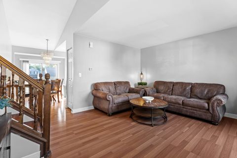 Tiny photo for 202 Parkwood Drive, Streamwood, IL 60107 (MLS # 12511594)