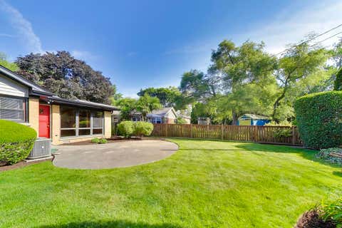 Tiny photo for 8631 E Prairie Road, Skokie, IL 60076 (MLS # 12668864)