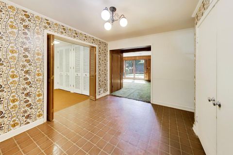 Tiny photo for 8631 E Prairie Road, Skokie, IL 60076 (MLS # 12668864)