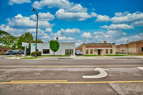 3650-3656 Oakton Street Skokie IL 60076