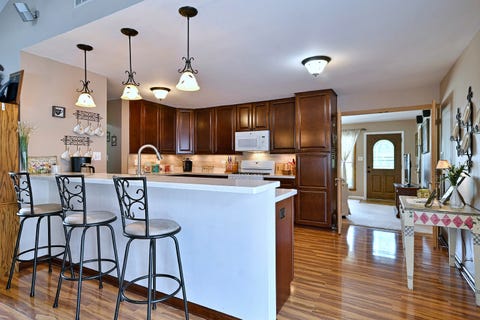 Tiny photo for 1157 Elmwood Lane, Elk Grove Village, IL 60007 (MLS # 12731670)
